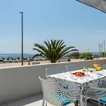Beachfront Znjan * Split