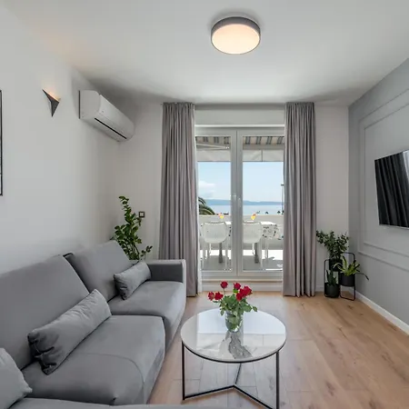 Beachfront Znjan ספליט