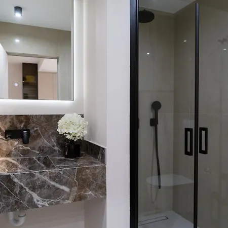 Beachfront Znjan * スプリト