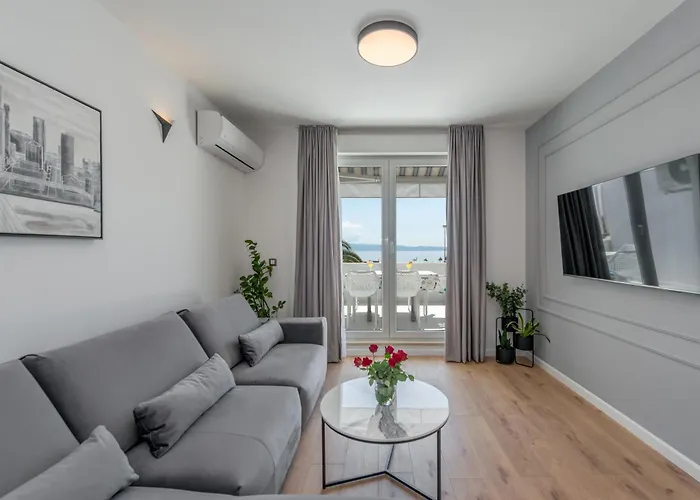 Beachfront Znjan ספליט