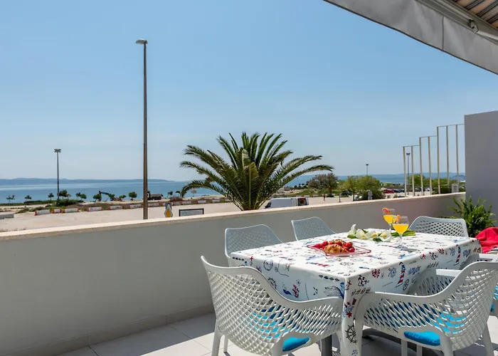 Beachfront Znjan * ספליט