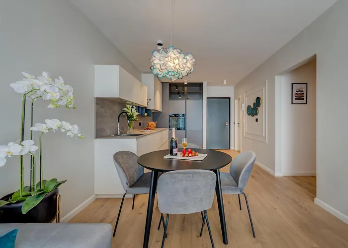 דירה Beachfront Znjan