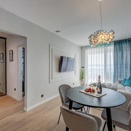 Appartement Beachfront Znjan Split