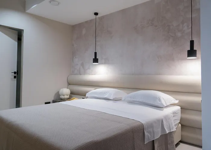 Beachfront Znjan Split