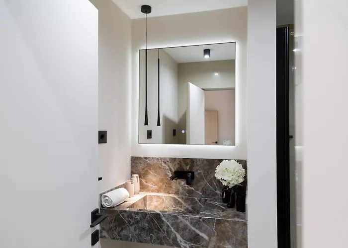 Beachfront Znjan * Split