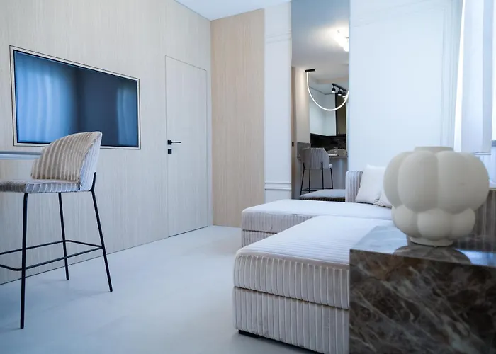 Beachfront Znjan Apartmán